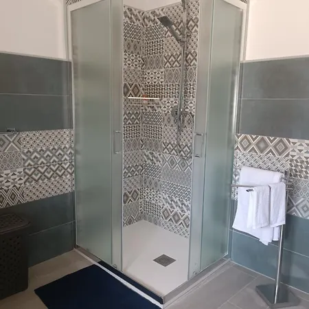 Via San Vincenzo, 21 Holiday home *